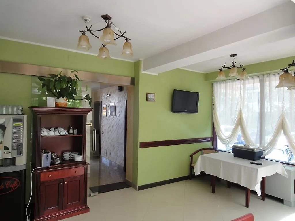 Hotel Cantemir Bukarest 3*,