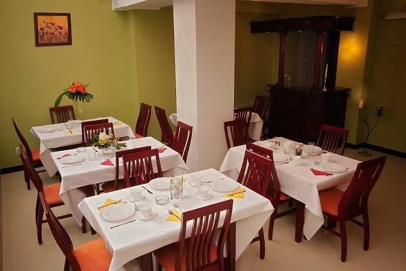 Hotel Cantemir Bucharest 3*,  Romania