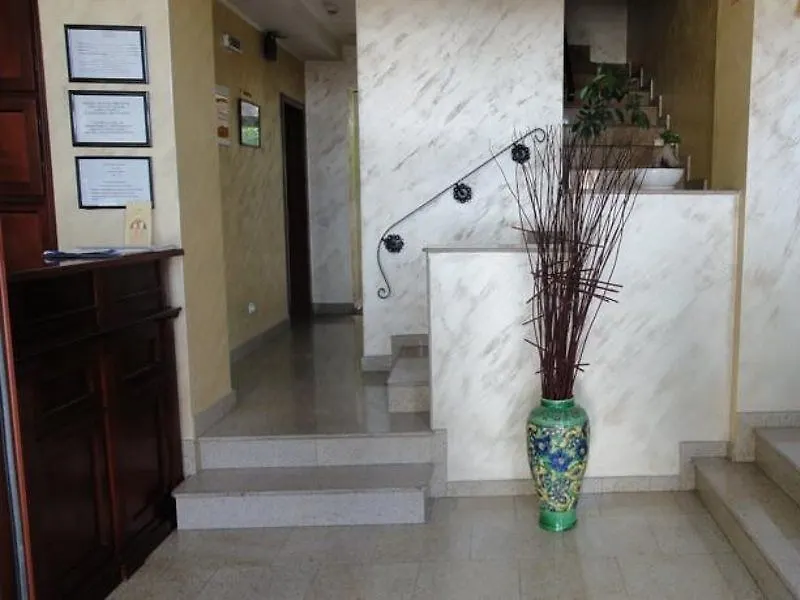 Hotel Cantemir Bucharest 3*,